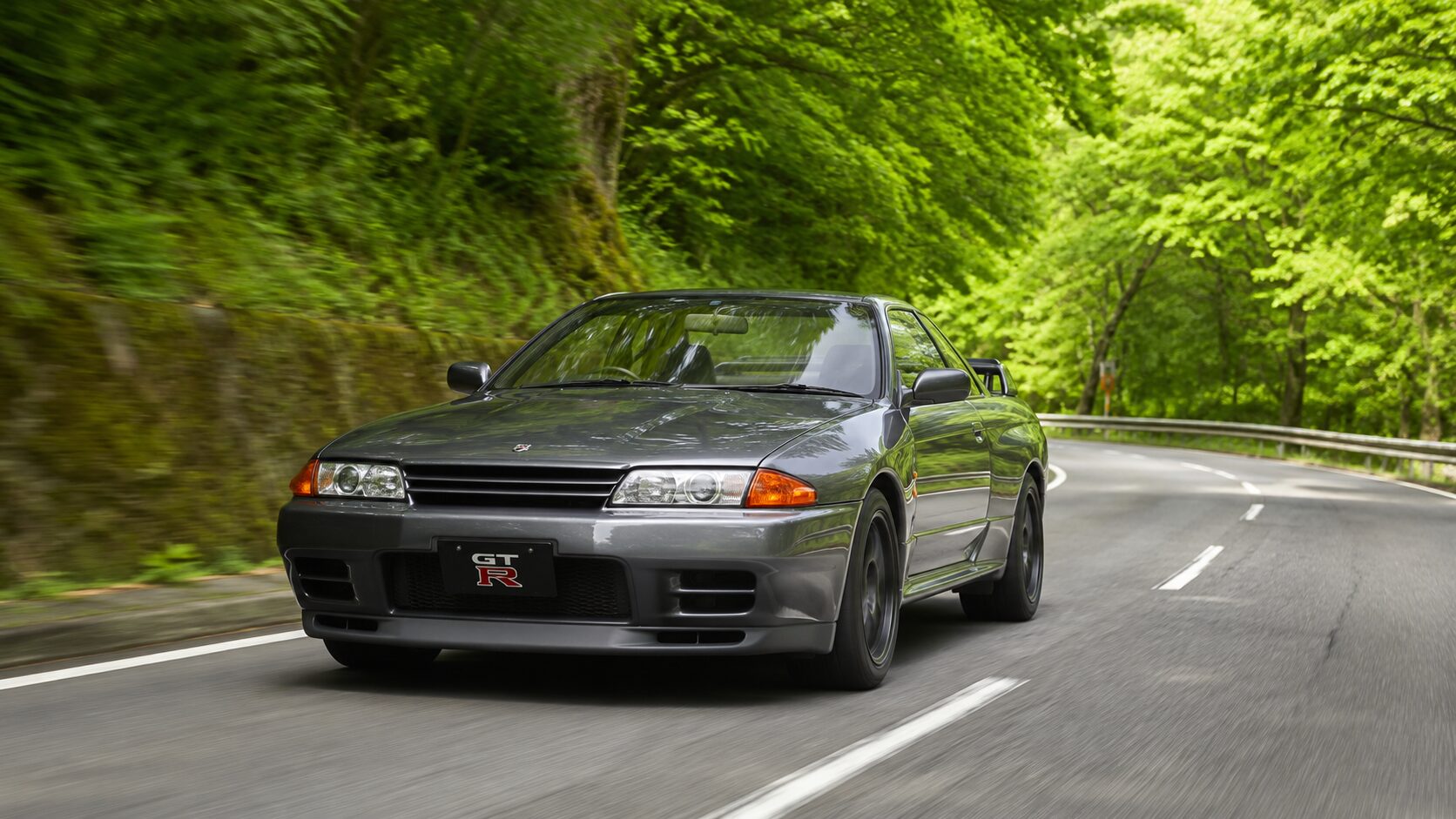 32GT-R_2
