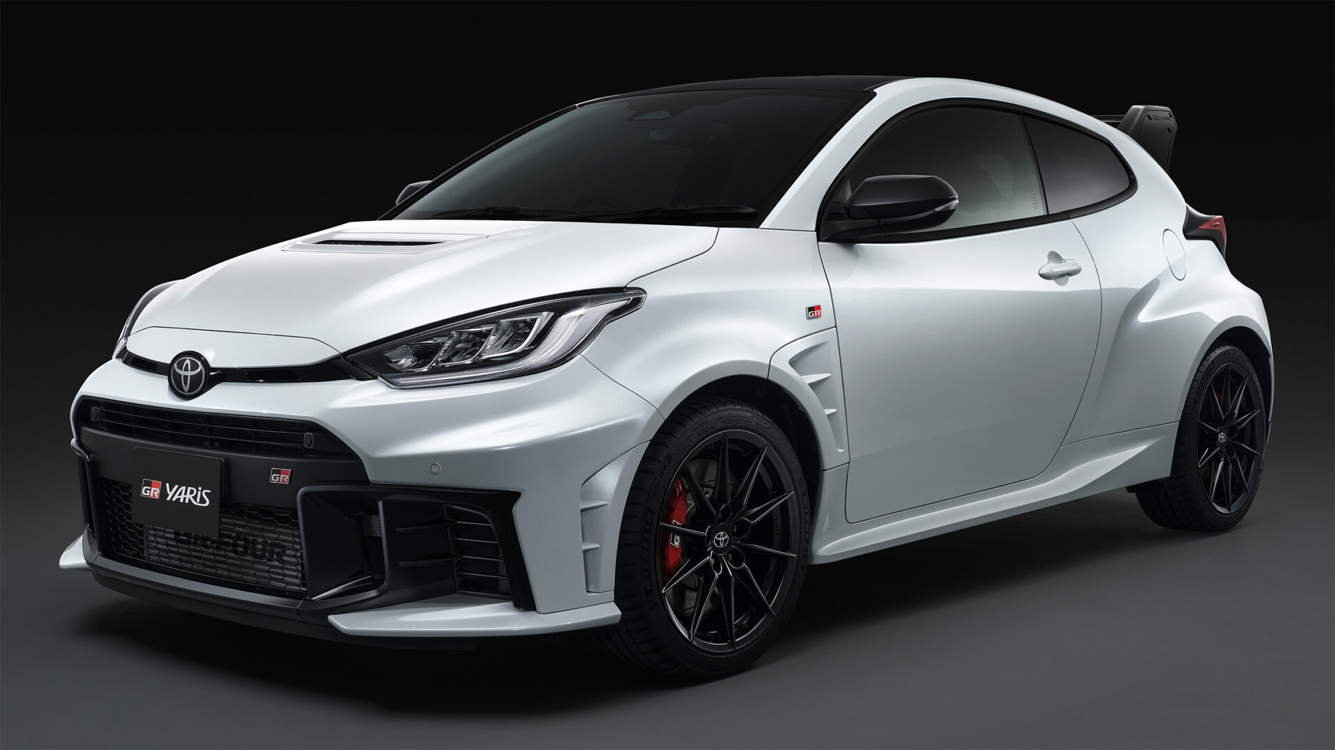 RZ“High performance” + Aero performance package
