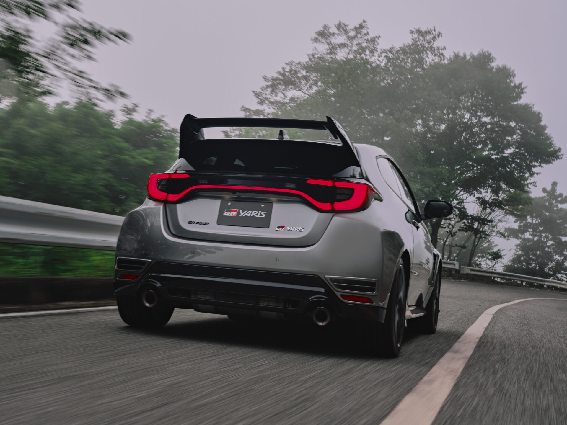 RZ“High performance” + Aero performance package