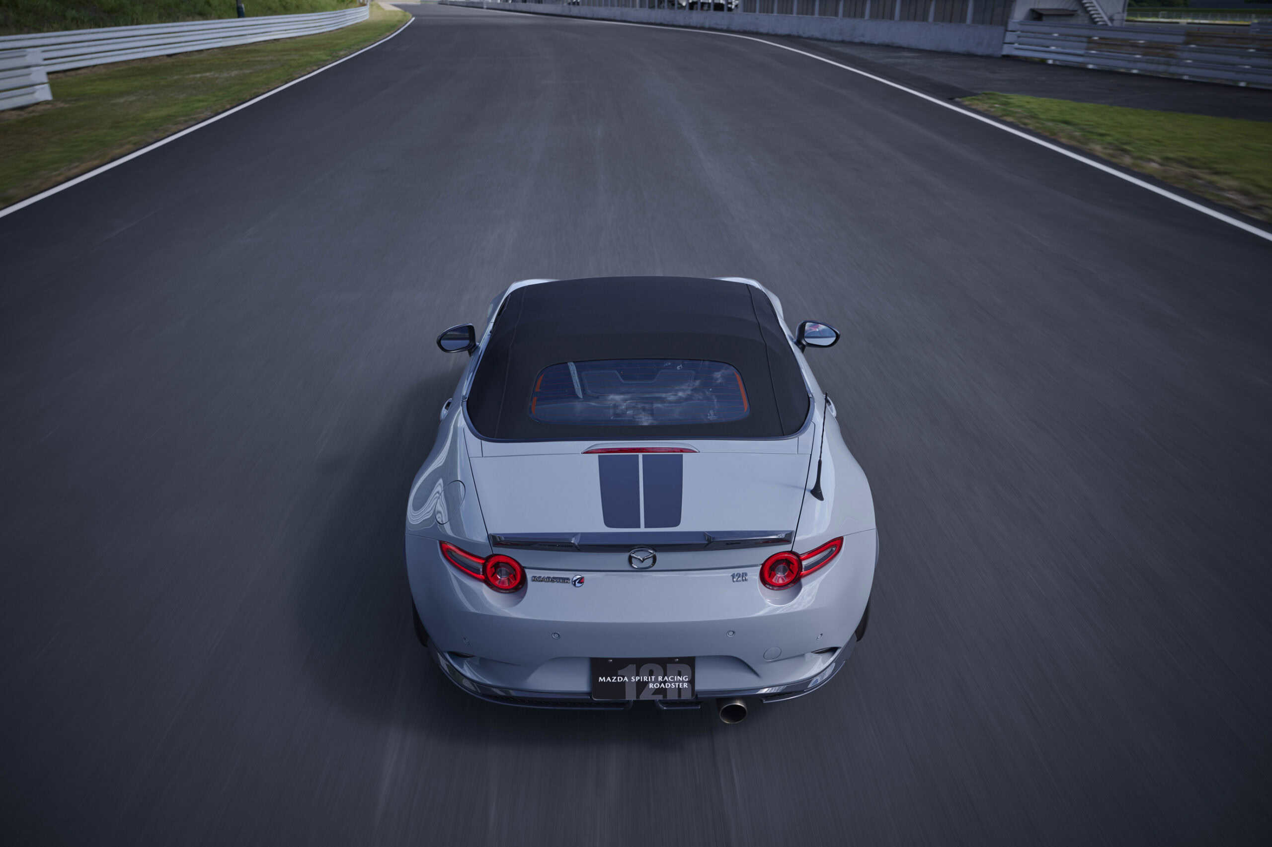 mazdaspiritracingroadster12r_12_l