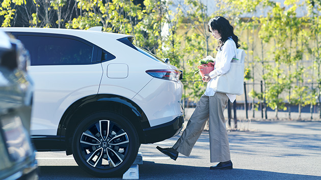 ハンズフリーアクセスパワーテールゲート