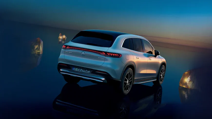 EQS-SUVリアスタイル