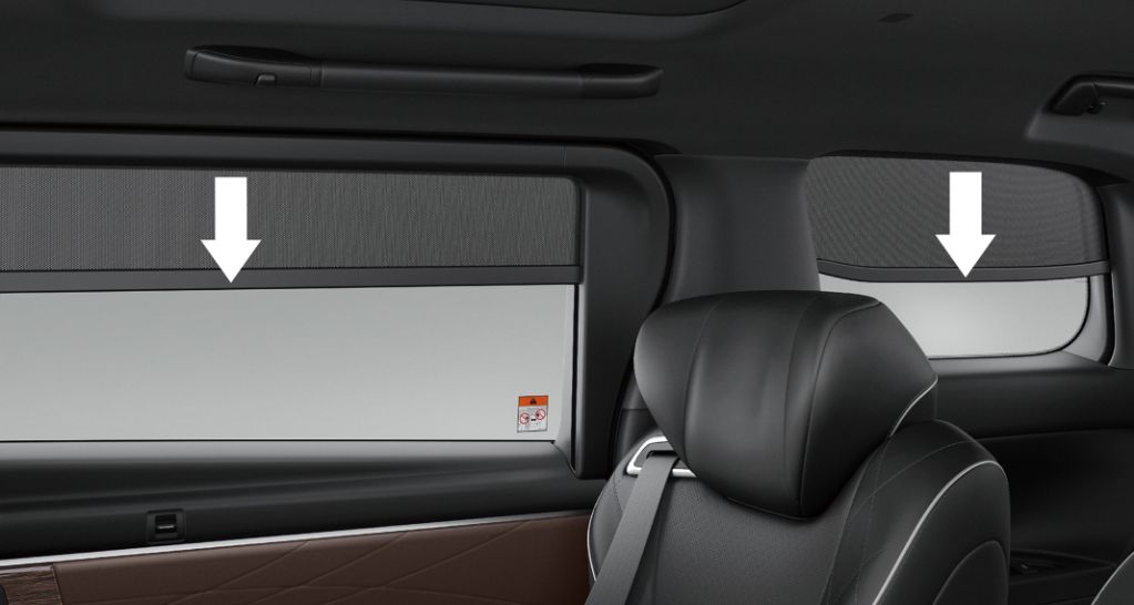 後席用パワーサイドサンシェード