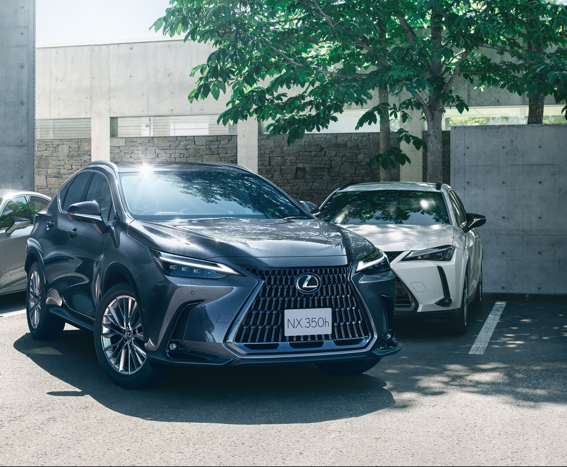 レクサスNX350h“version L”(ソニッククロム)オプション装着車の外観